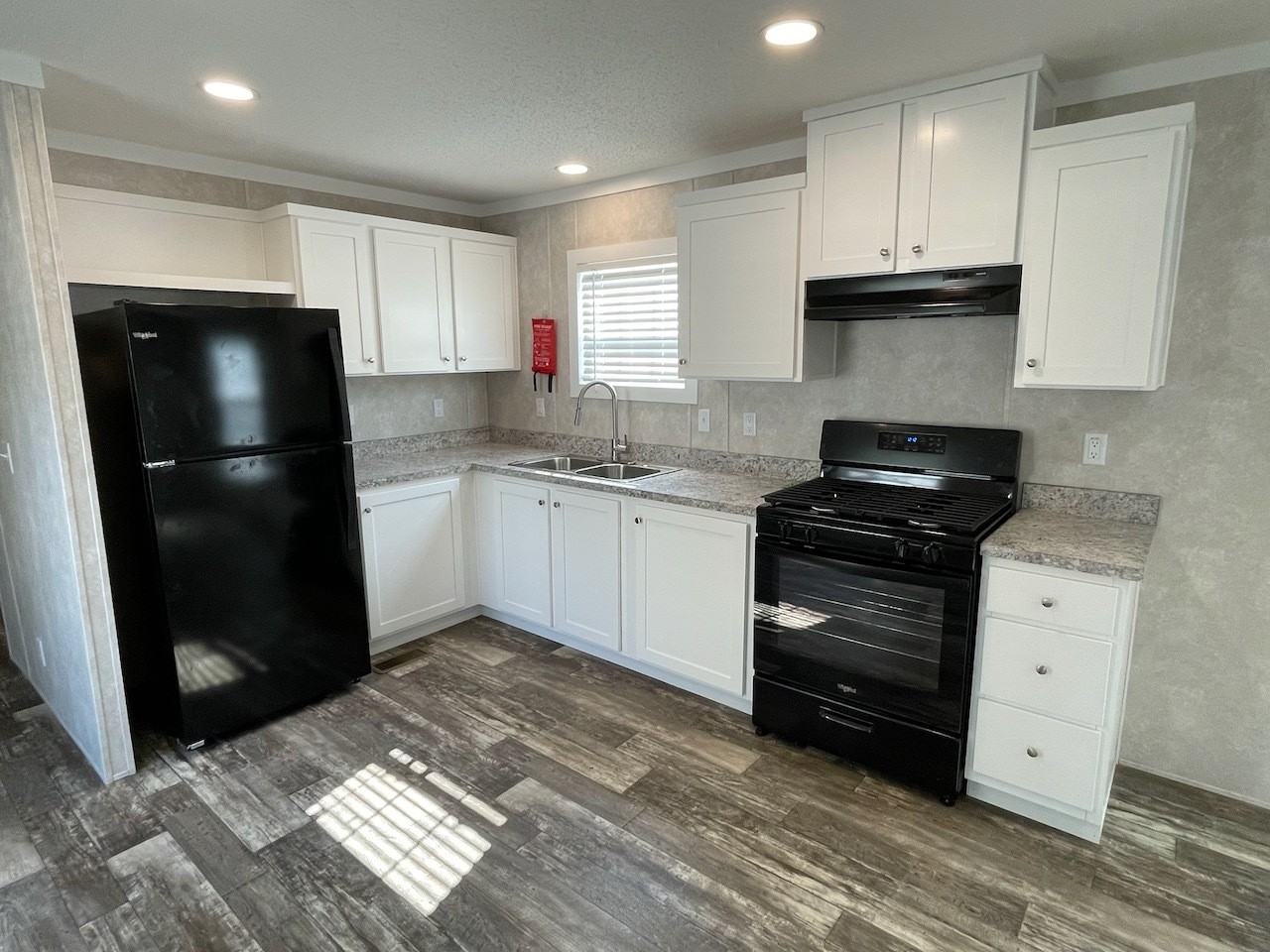 Circle Mobile Home Park - Photo 4 of 9