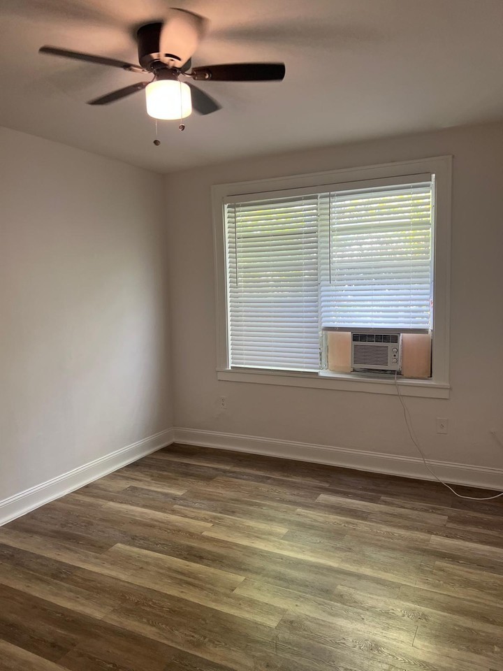 102 Menores Avenue - Photo 5 of 12