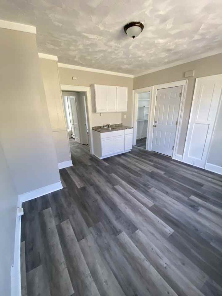 121-123 Irving Street - Photo 2 of 7