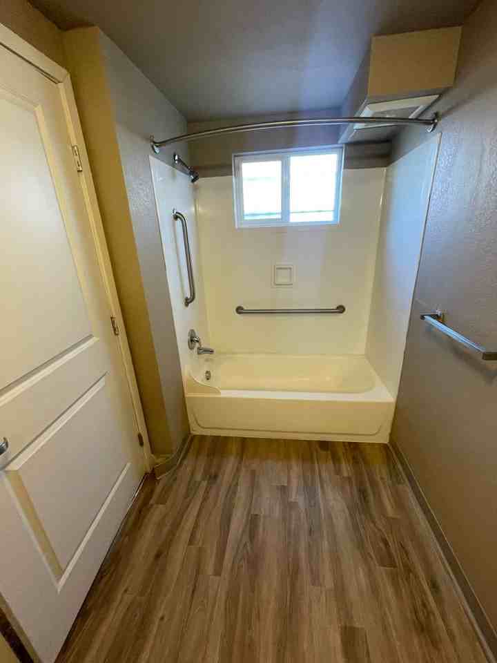 CANTERBURY APARTMENTS - Photo 5 of 13