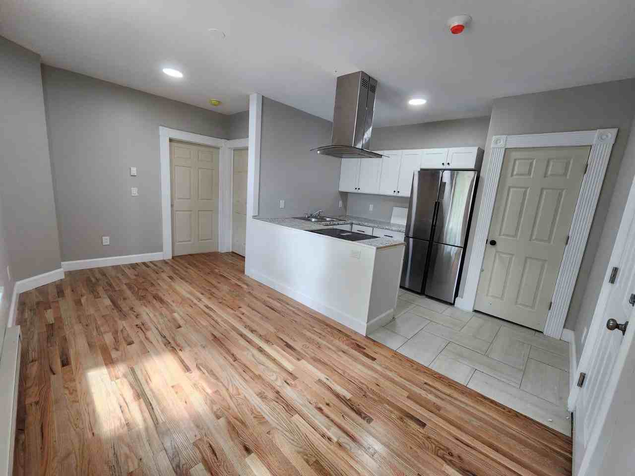 280-290 Garden Street - Photo 7 of 9