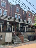 featured image of 212 W 14th St