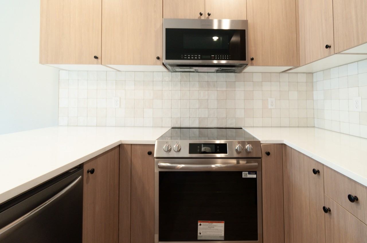 4236 West Sardinia Way - Photo 4 of 36