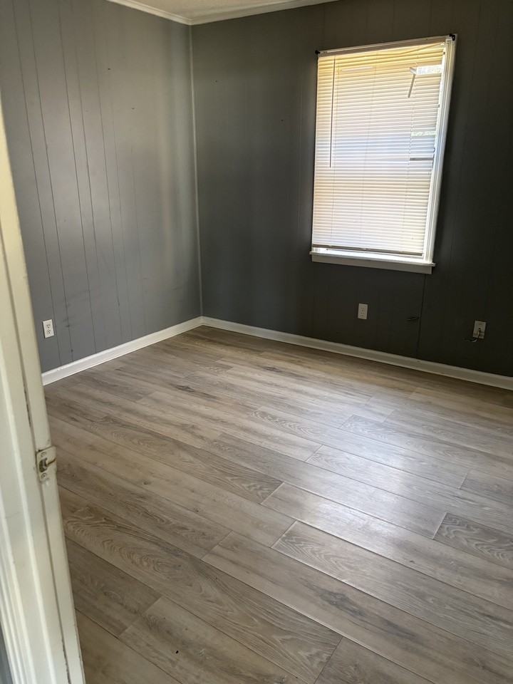 384 Moore St B Ripley - Photo 5 of 13