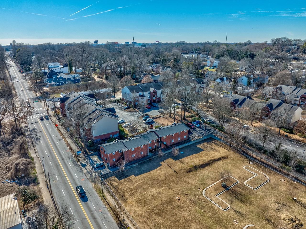 Hank Aaron Apartments - Photo 2 of 50