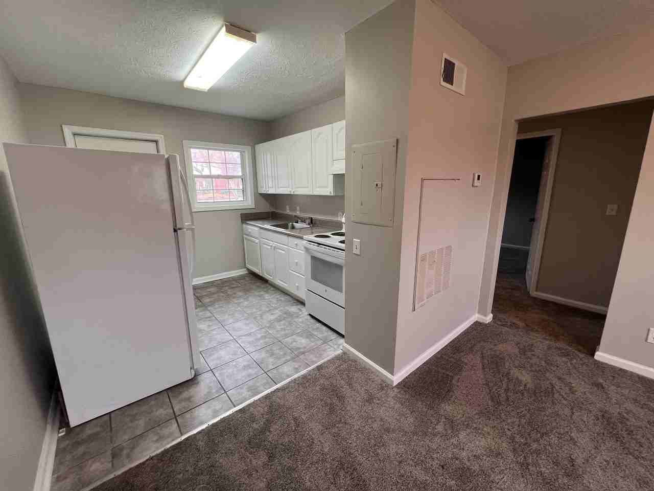 Hank Aaron Apartments - Photo 6 of 50