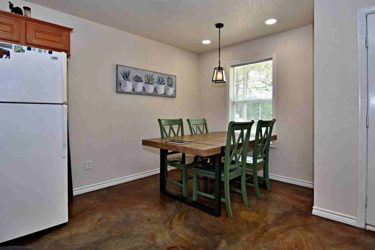 11076 North Dowling Road - Photo 6 of 12