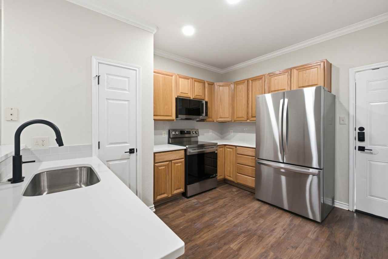 3840 Oldenburg Lane - Photo 4 of 13