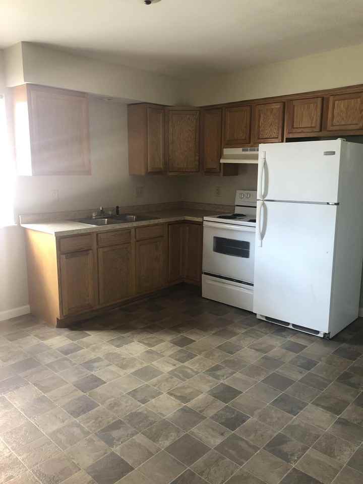400 E Canedy Street - Photo 5 of 14