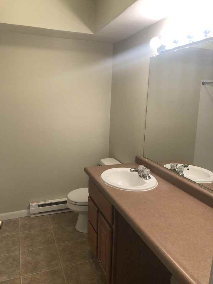 400 E Canedy Street - Photo 7 of 14