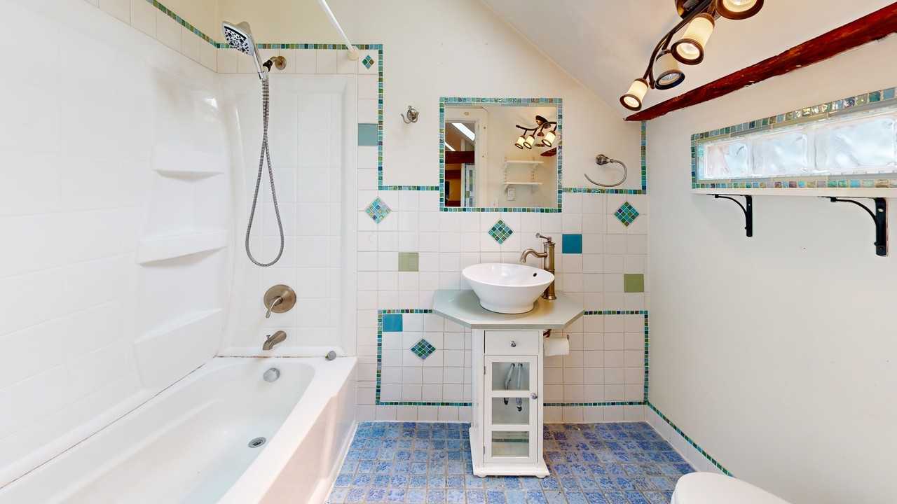410 Old Montague Road - Photo 7 of 22