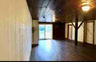 featured image of 462 Main St