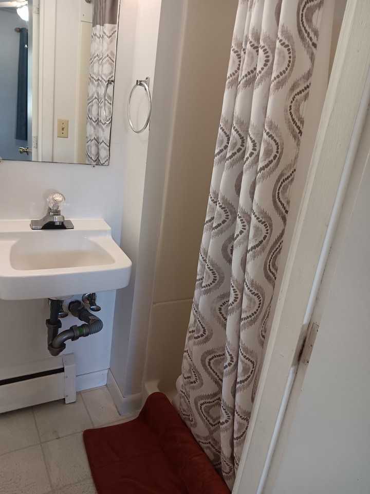 803 Western Avenue - Photo 5 of 8