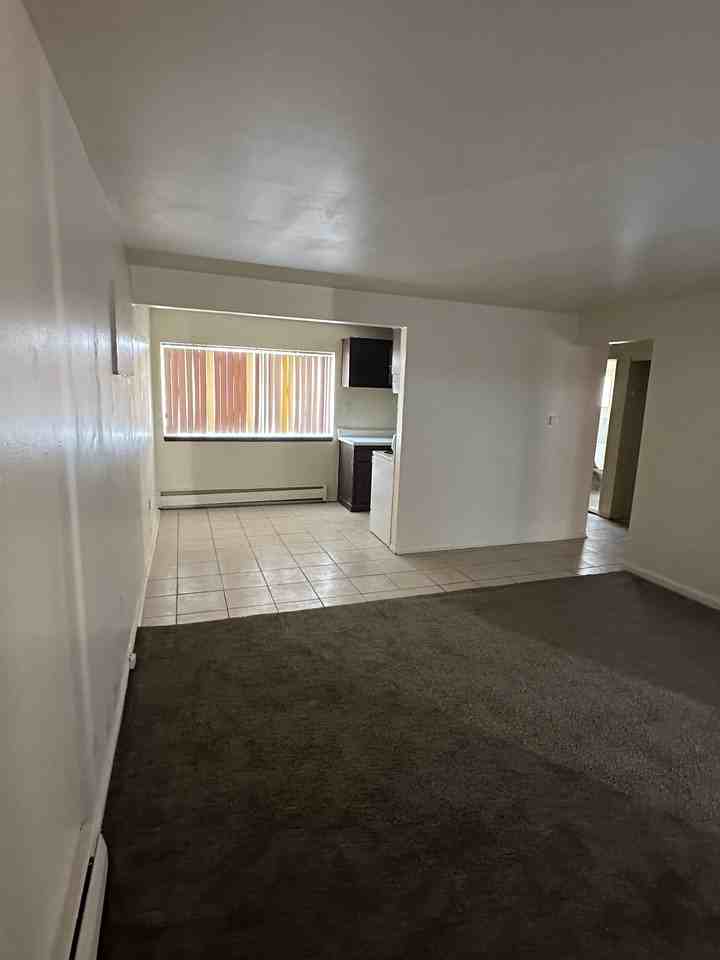 12775 Plymouth Rd - Photo 5 of 13