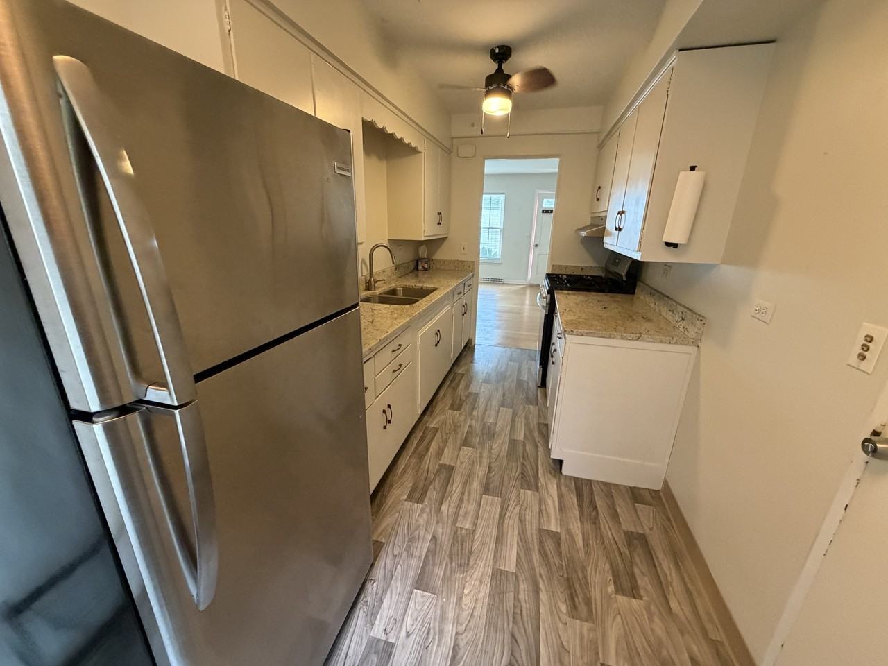 Lake Bluff Villas - Photo 6 of 12