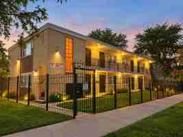 featured image of 8850 S Saginaw Ave