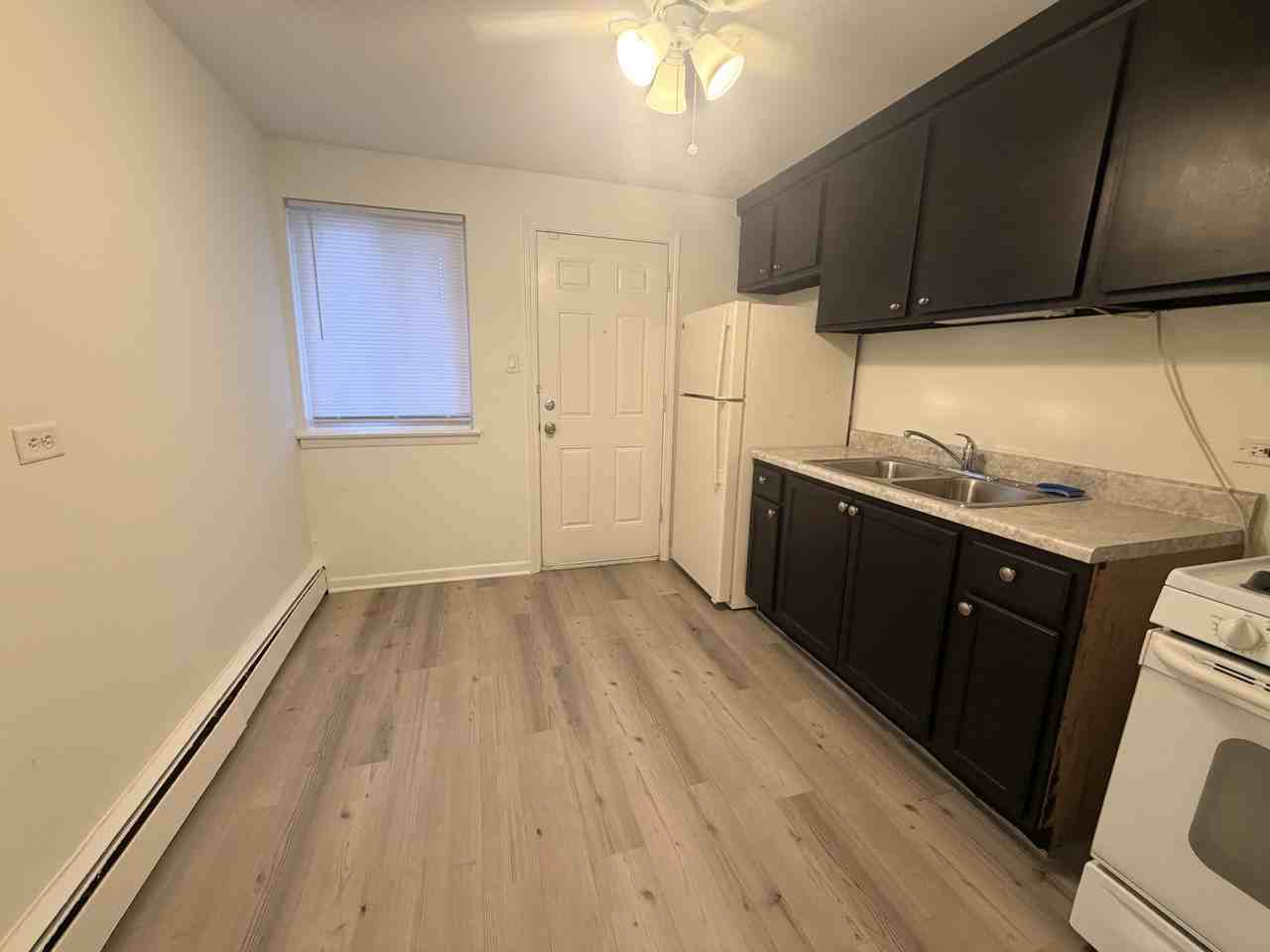 12648 California Ave - Photo 5 of 12