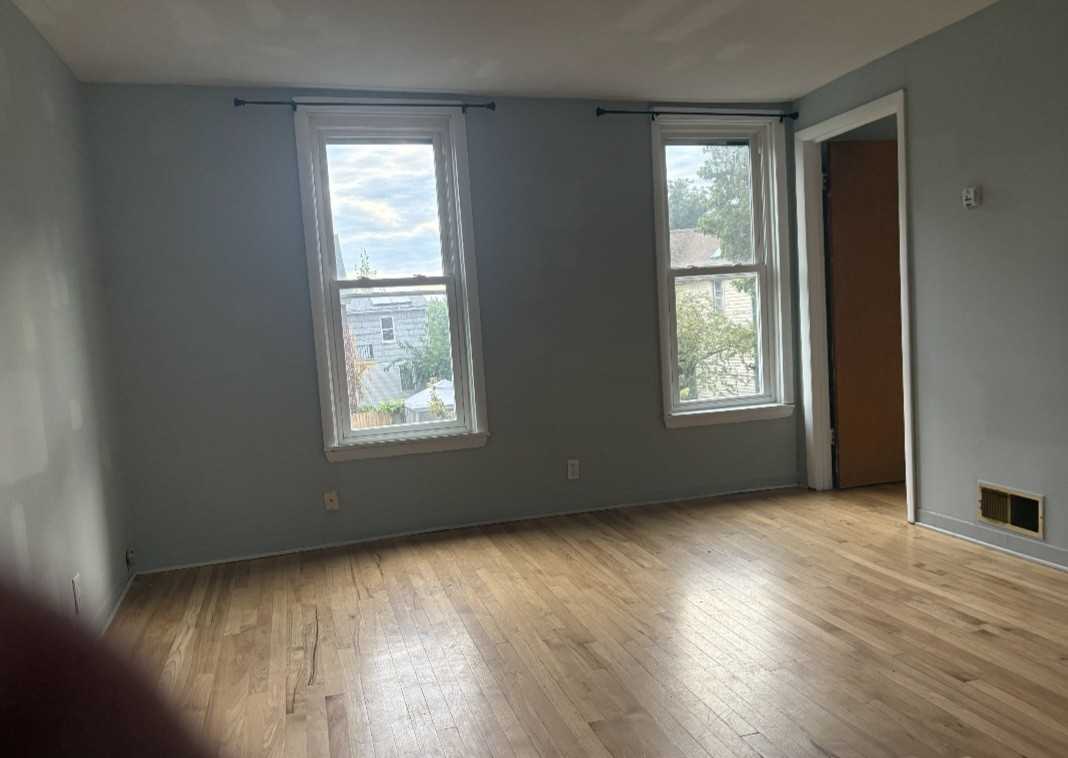 318 Virginia Street - Photo 2 of 5