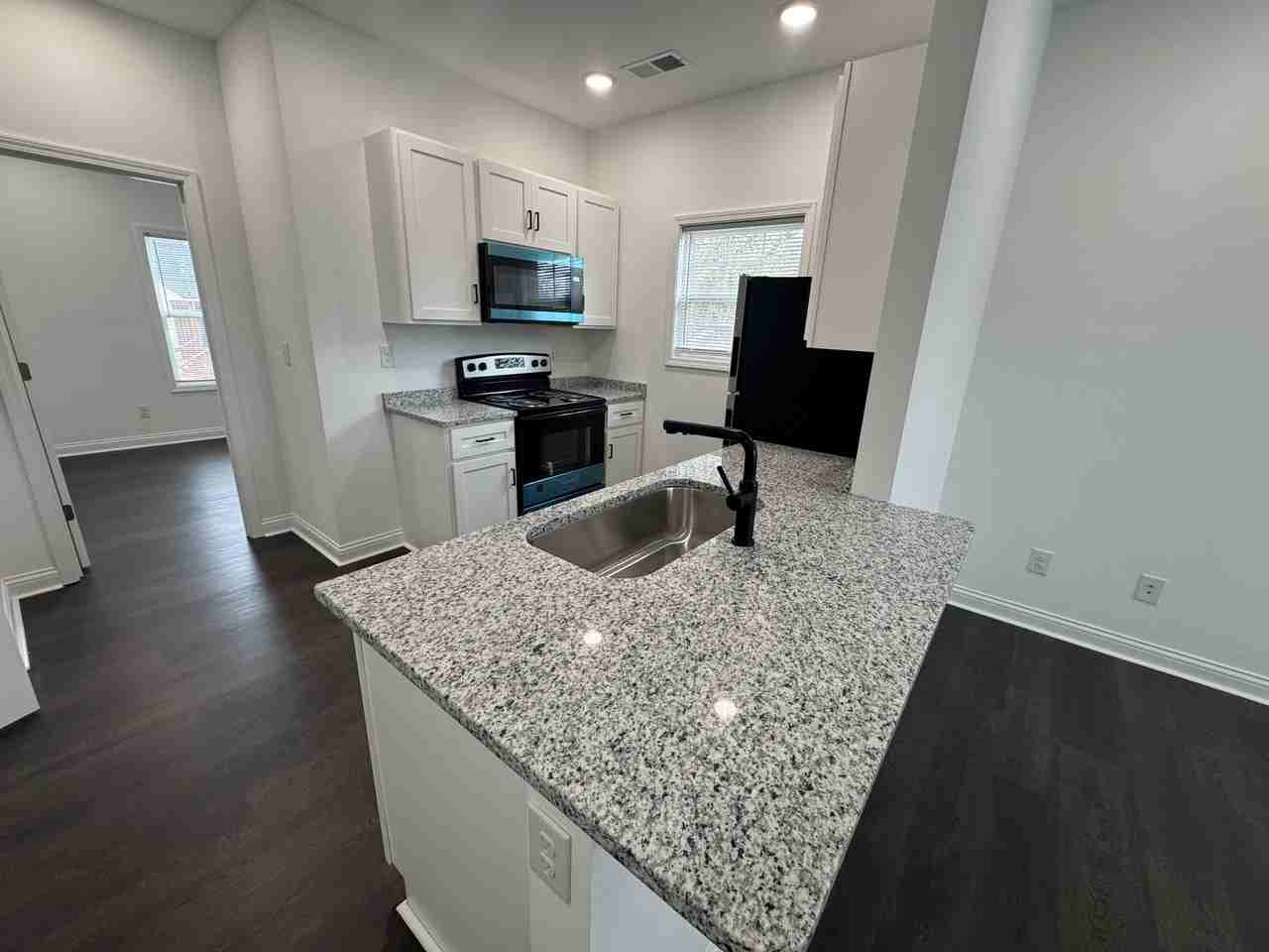 100 Grande Avenue - Photo 7 of 7