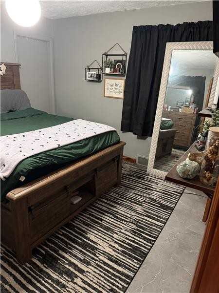 668 Virginia Ave - Photo 7 of 9