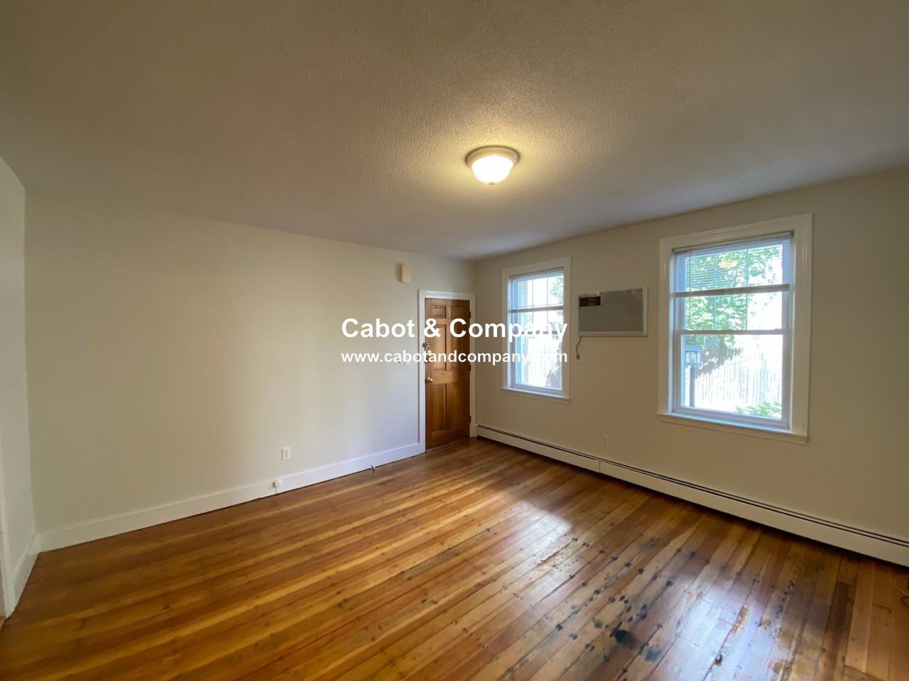 20 Roberts St #1 - Photo 2 of 12