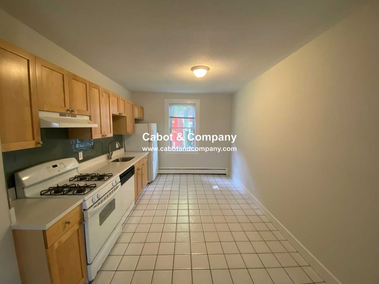 20 Roberts St #1 - Photo 5 of 12