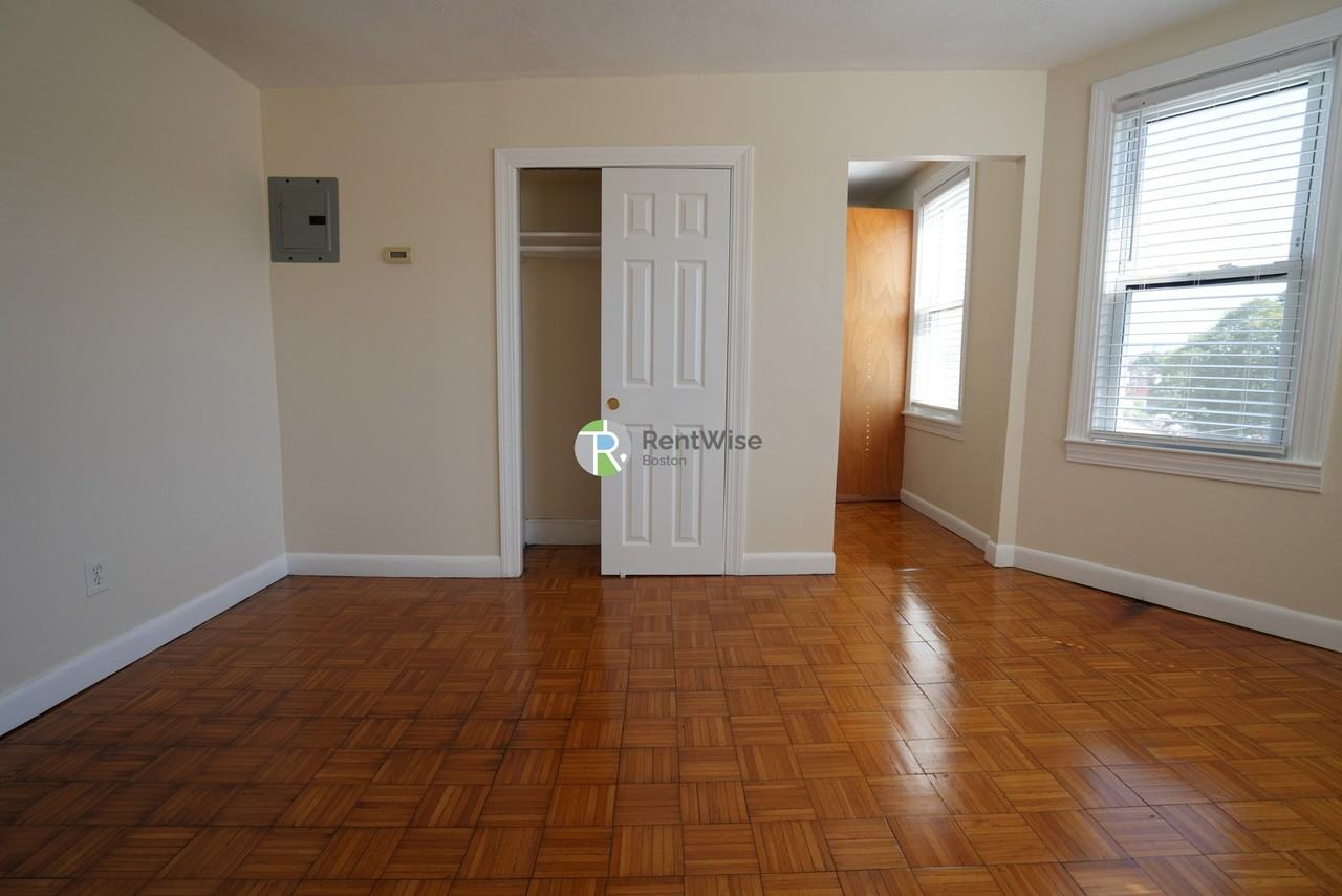 235 Parsons St #3 - Photo 3 of 21