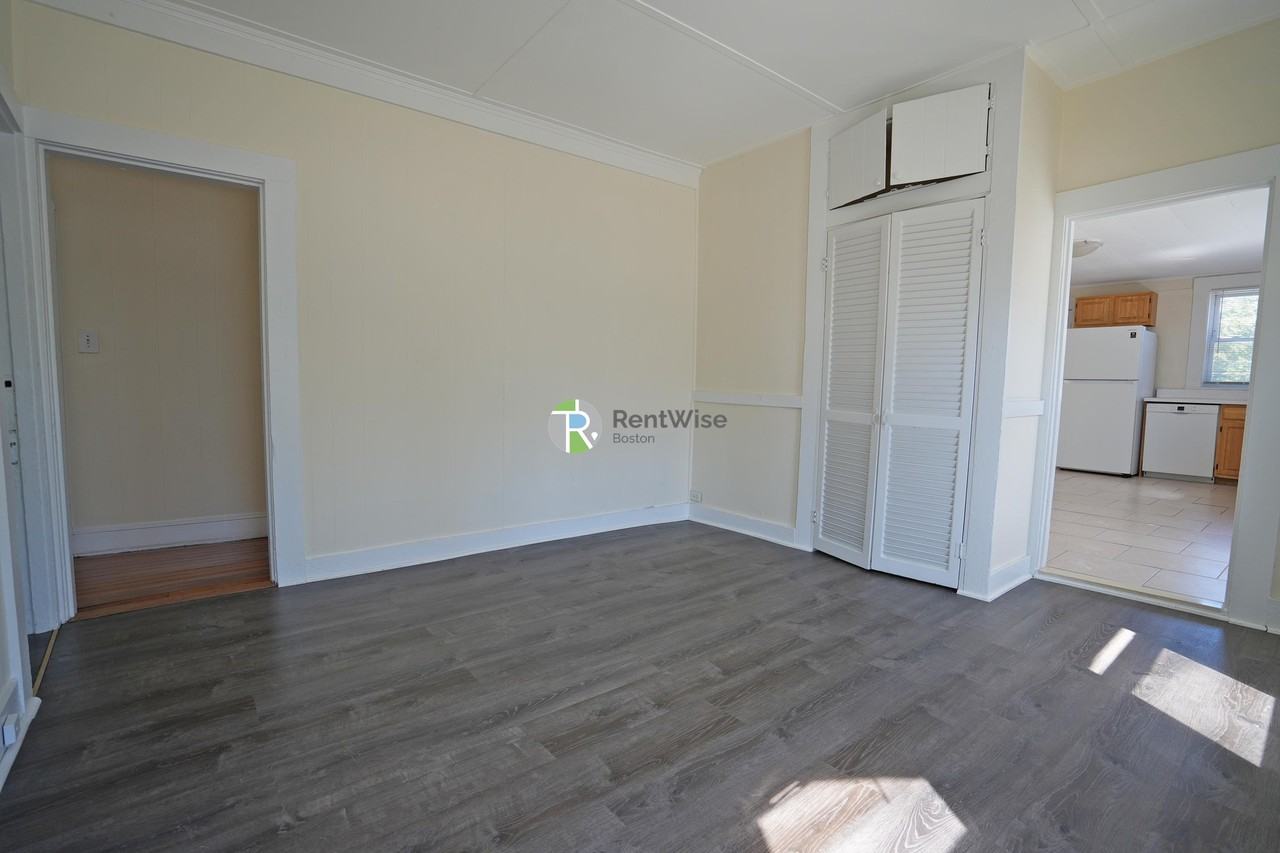231 Parsons St #1 - Photo 2 of 20