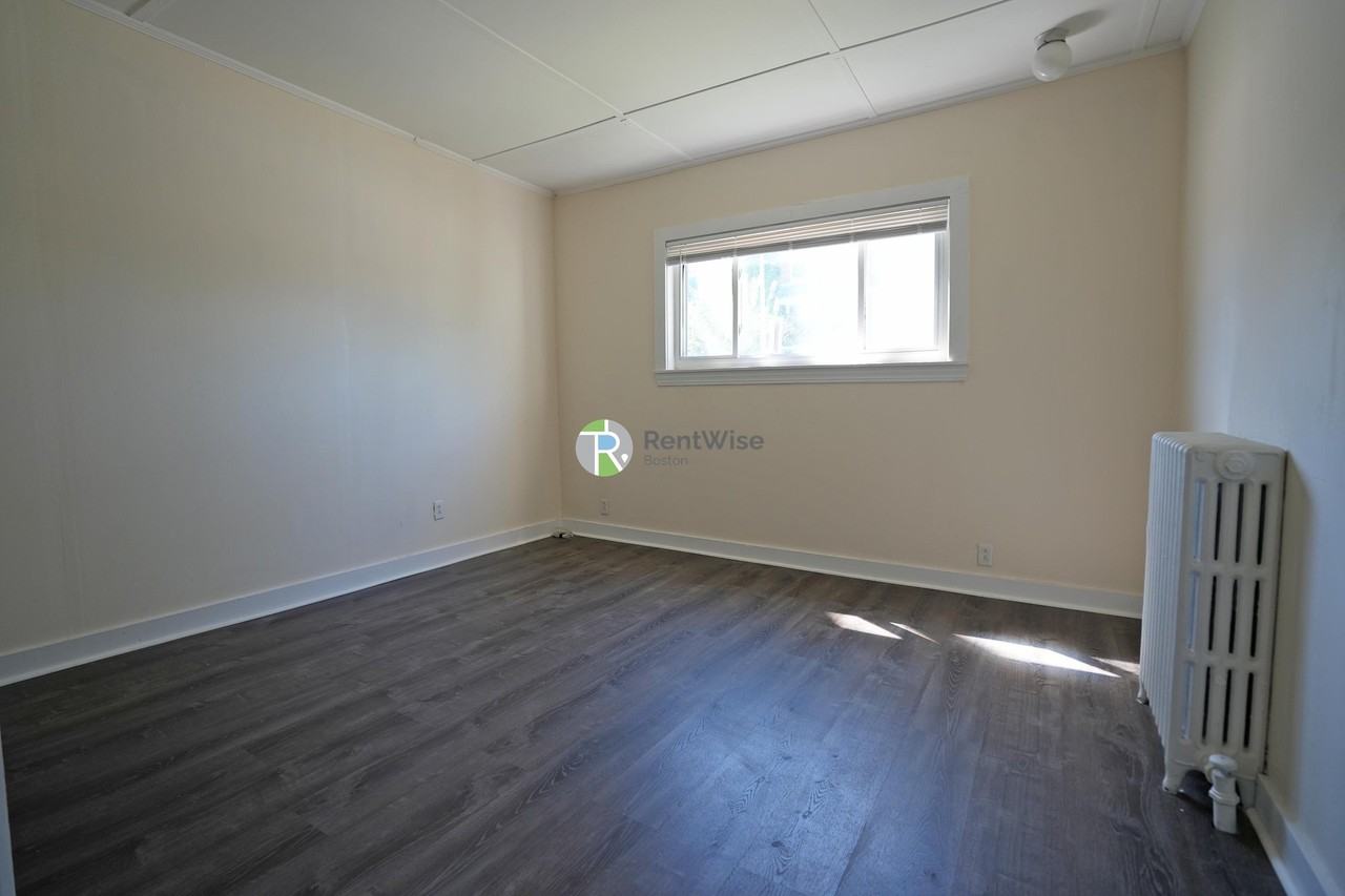 231 Parsons St #1 - Photo 7 of 20