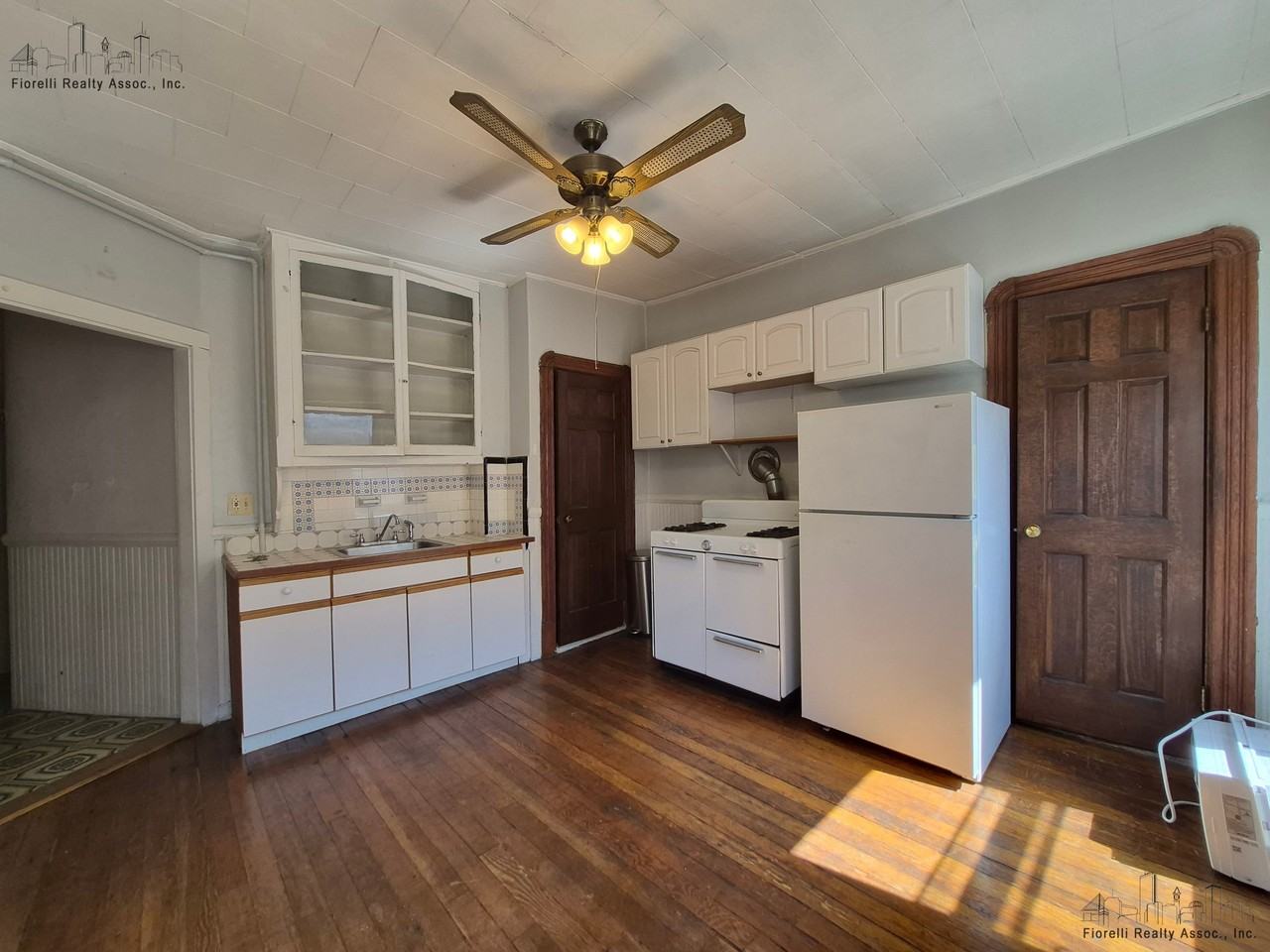 Charter St. & Hanover Street #4 - Photo 5 of 19