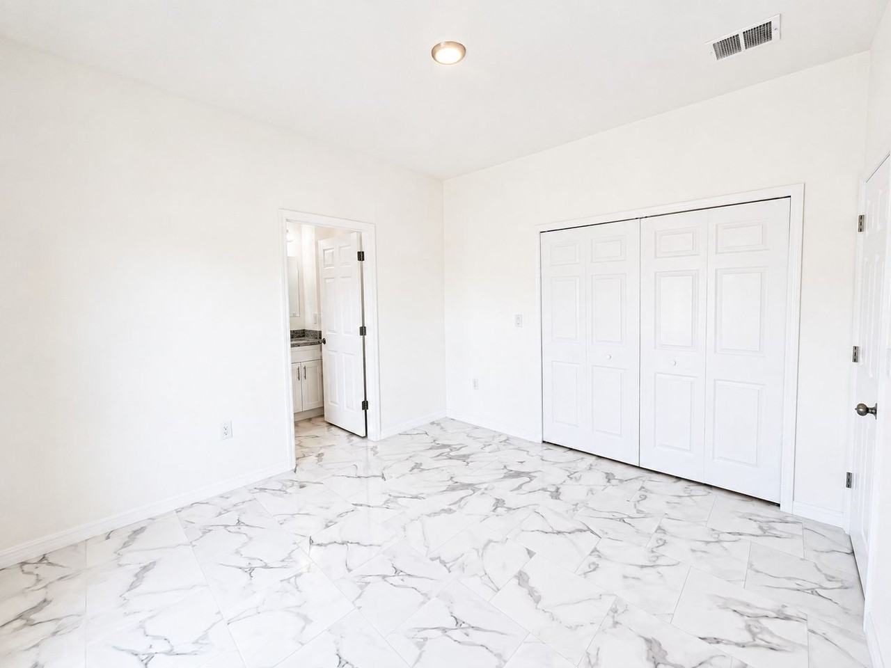 3373 Gossamer Ave - Photo 2 of 11