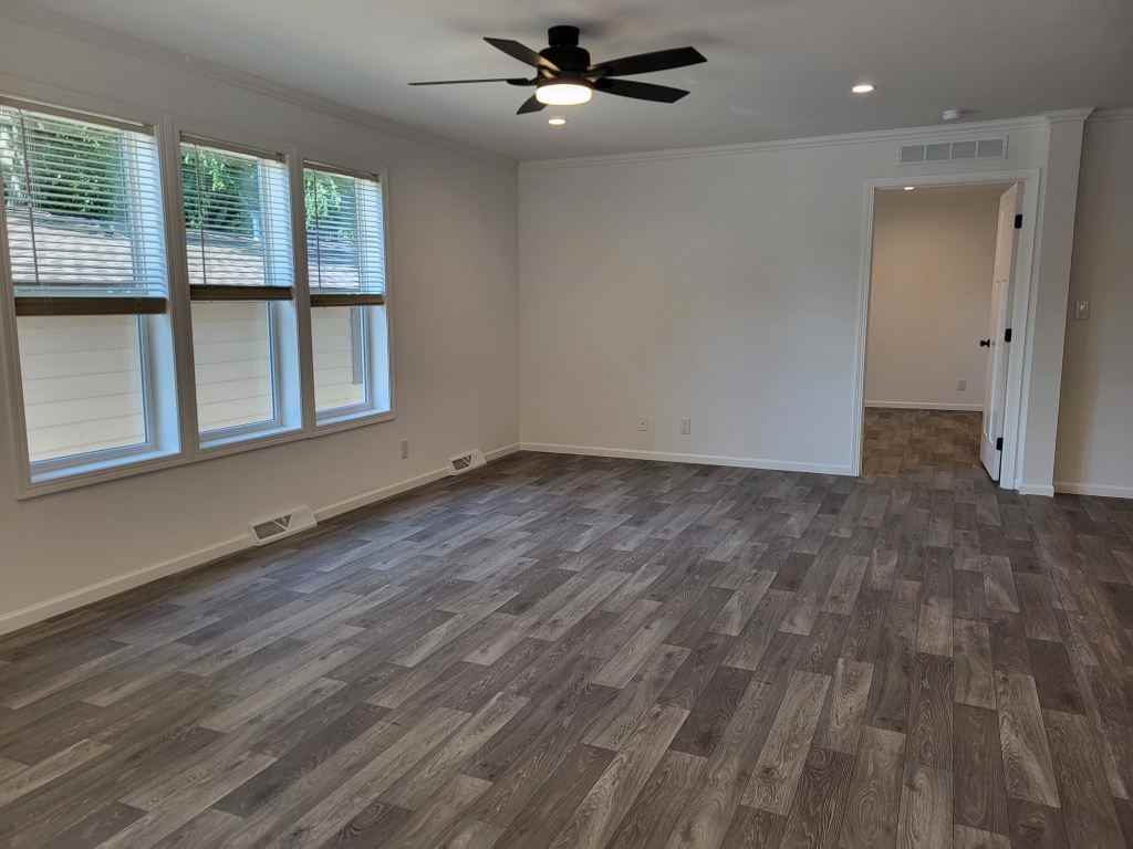 1116 Lake Terrace Rd - Photo 5 of 37