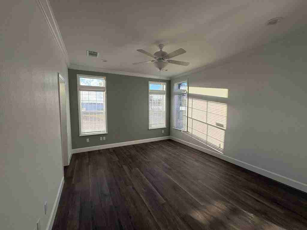 1018 Davy Jones - Photo 6 of 25