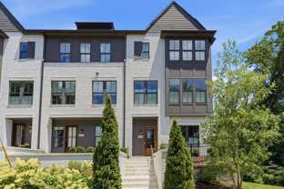 2428 Runnymede Ln - Photo 1 of 1