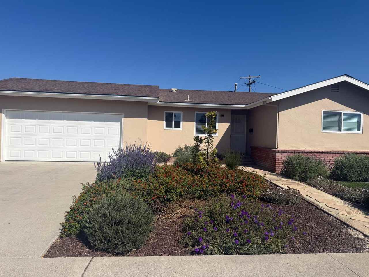 870 Pearl Dr