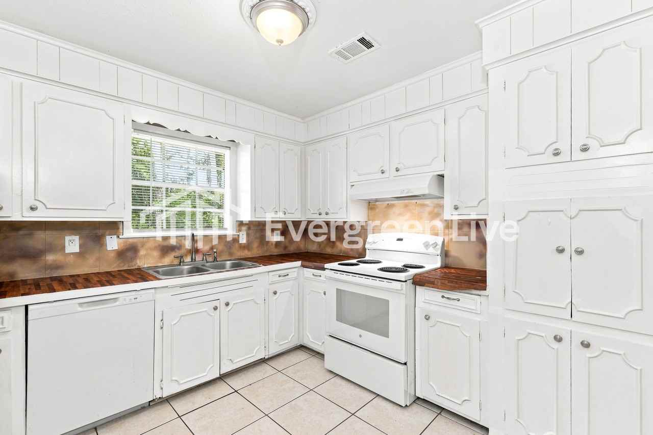 5105 Millwood Pl - Photo 6 of 15