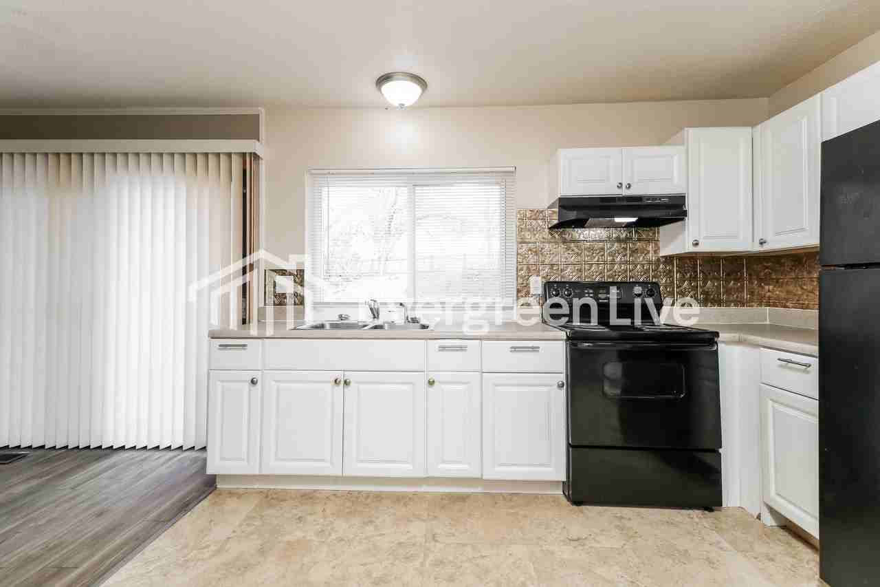 13374 Talleywood Dr - Photo 6 of 15