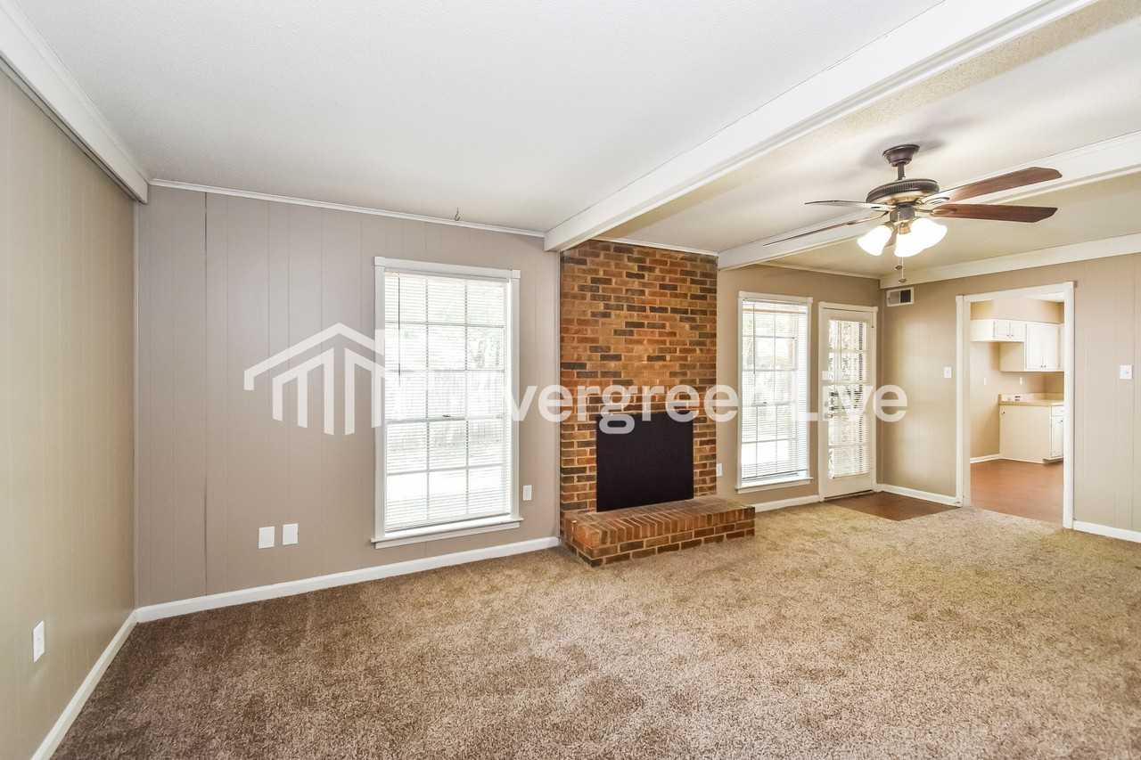 3096 Hickory Hill Rd - Photo 4 of 15