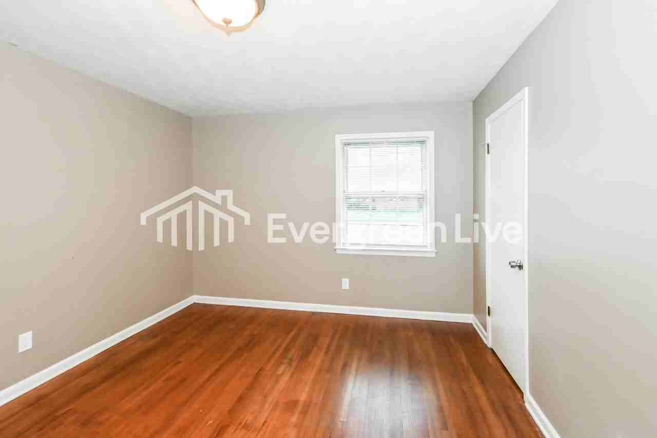 5474 Cottonwood Rd - Photo 3 of 15