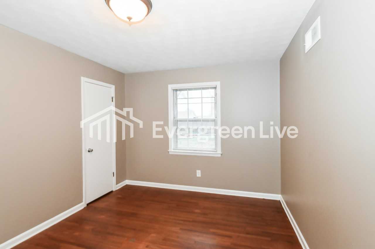 5474 Cottonwood Rd - Photo 4 of 15