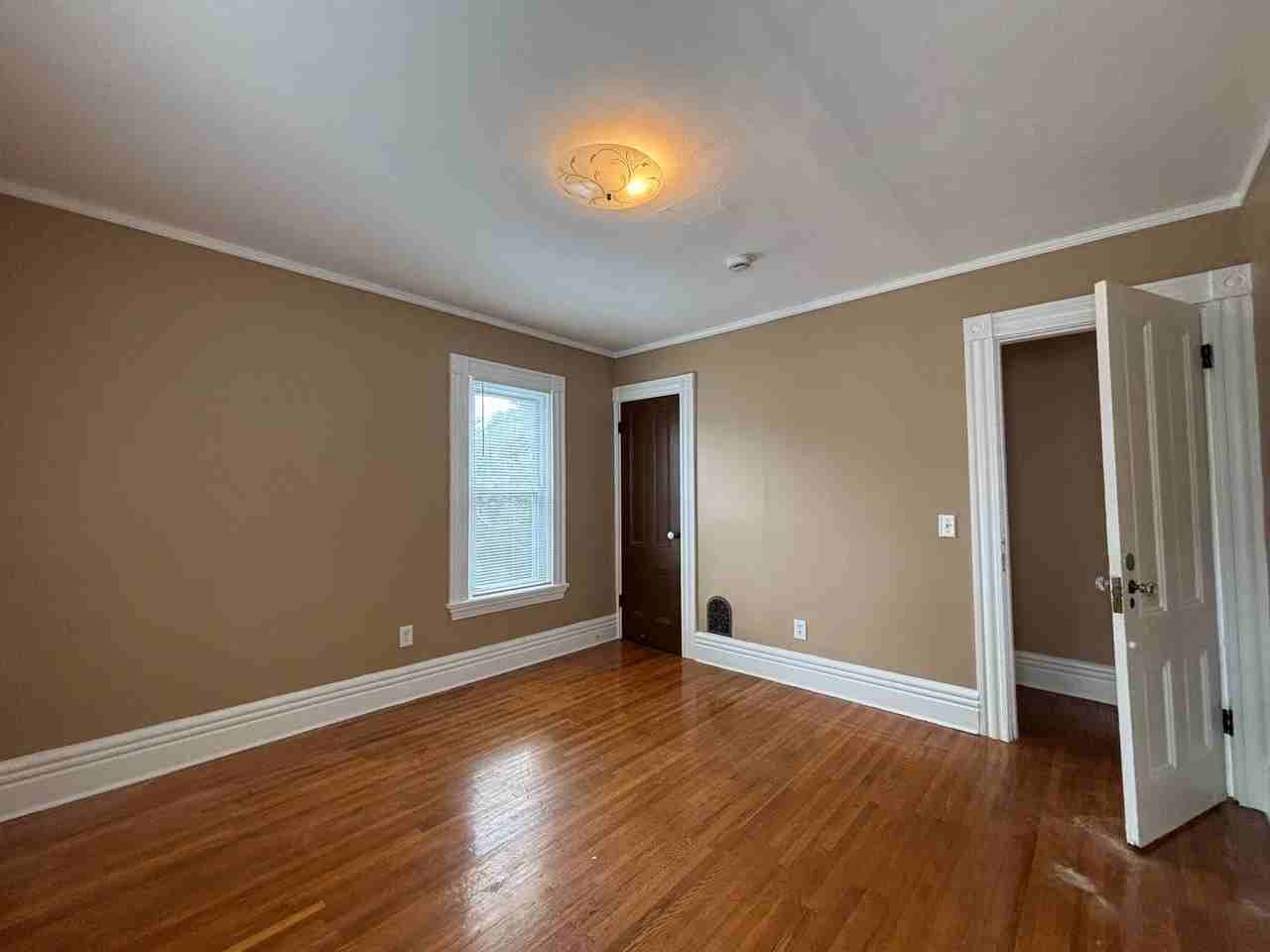 27 Vick Park B - Photo 5 of 38
