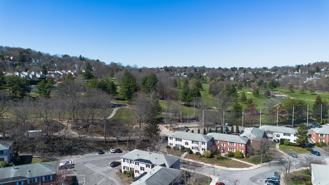 140 Lake Shore Rd #4 - Photo 1 of 1