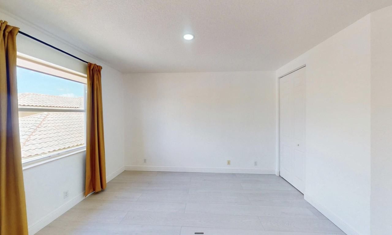 7663 Nw 122nd Dr - Photo 6 of 50
