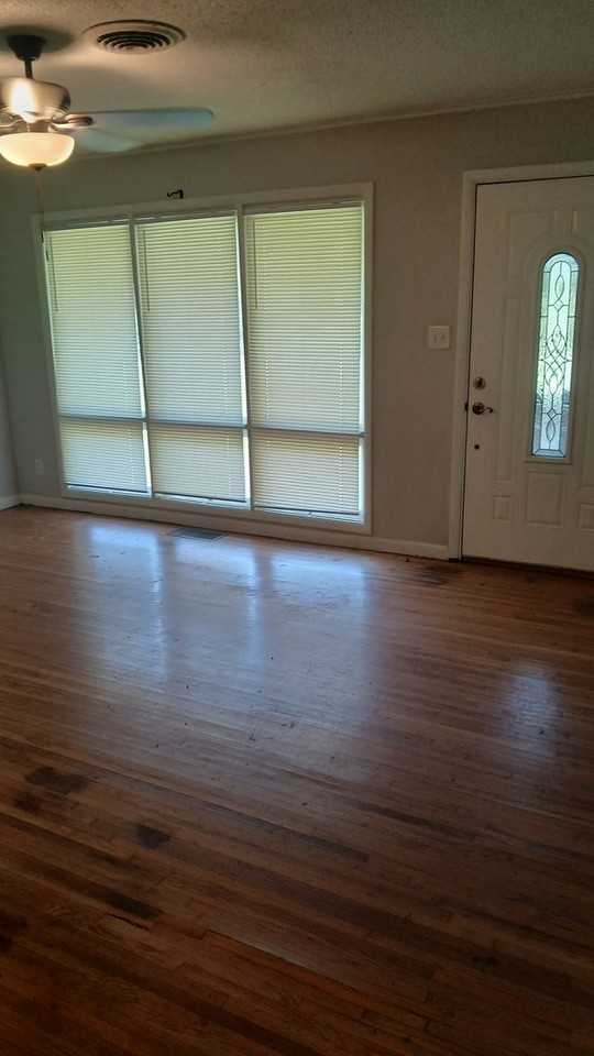 1070 Rushmeade Rd - Photo 7 of 32