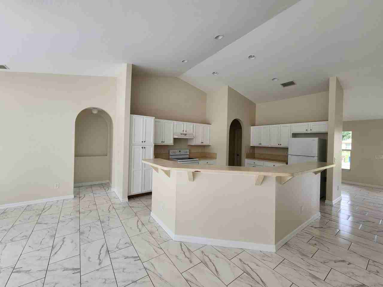 1818 Marson St - Photo 3 of 12