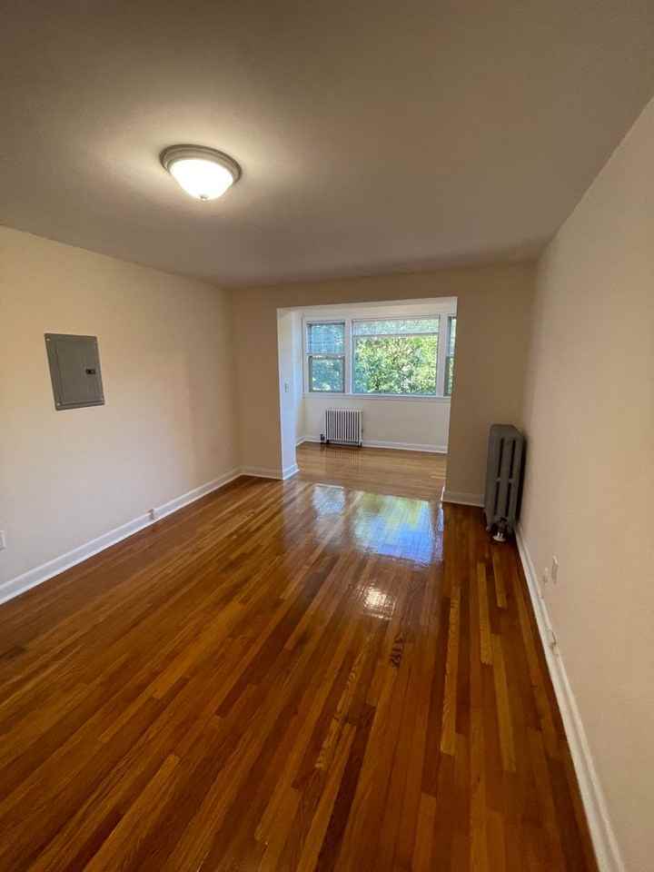 1315 Commonwealth Ave