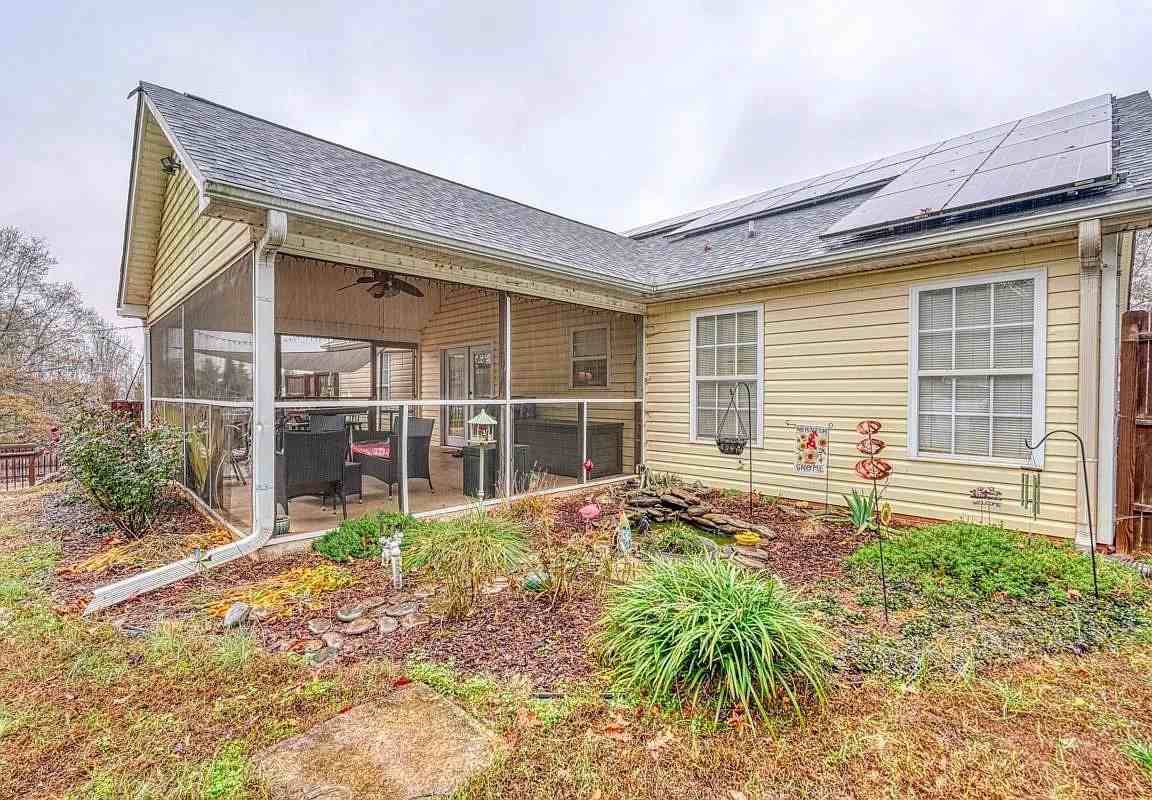 259 Bethany Ct - Photo 7 of 17