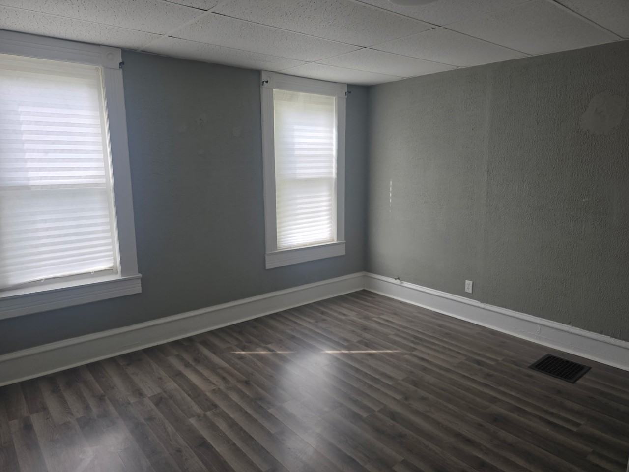 1503 W Millman St #SFH - Photo 2 of 9