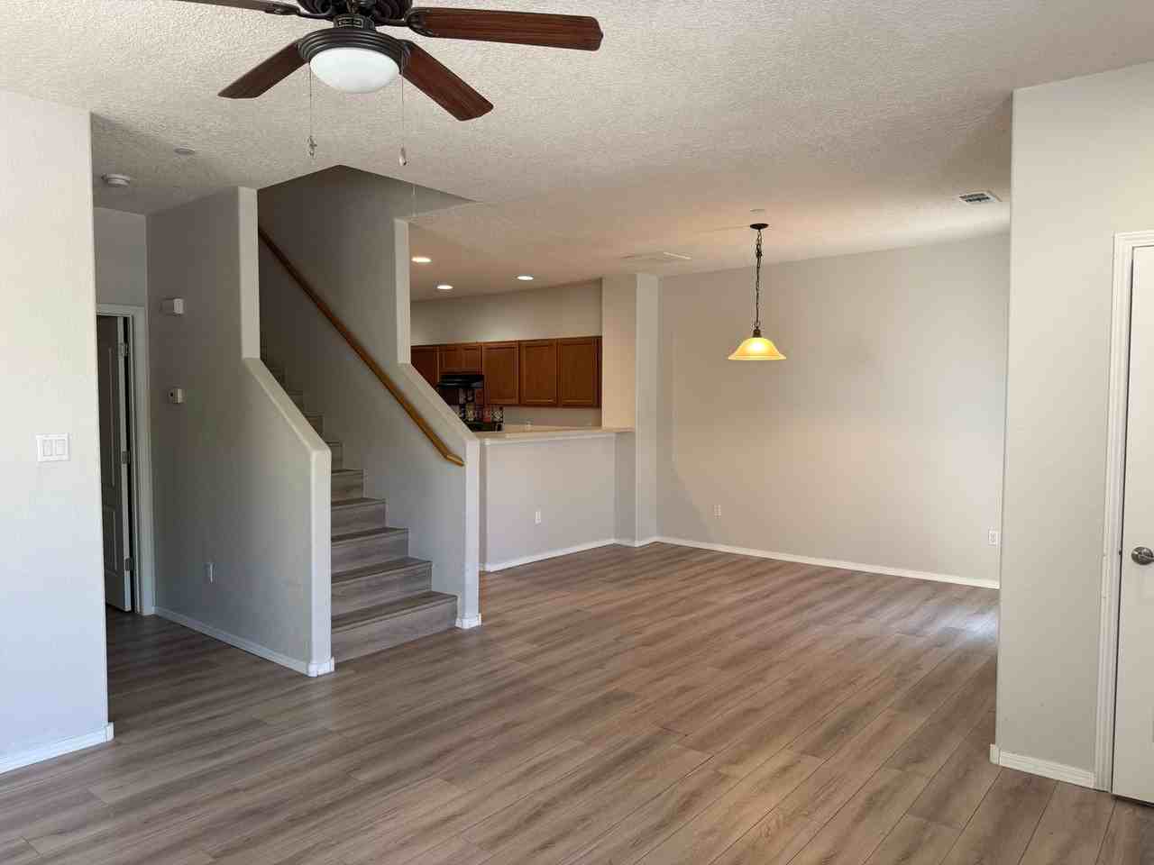 11032 Fort Point Ln Ne #B - Photo 4 of 27