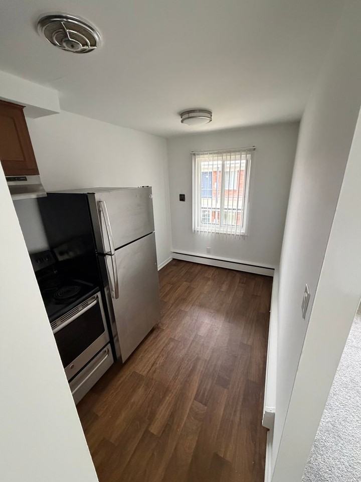 28721 Jefferson Ave - Photo 7 of 8